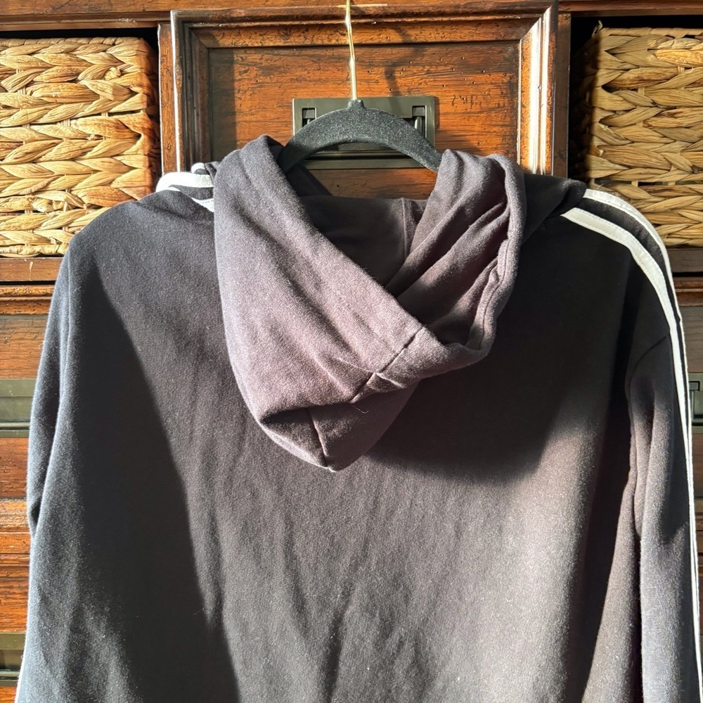Adidas Men's Black Hoodie with White Logo and Stripe in size XL - Picture 7 of 7